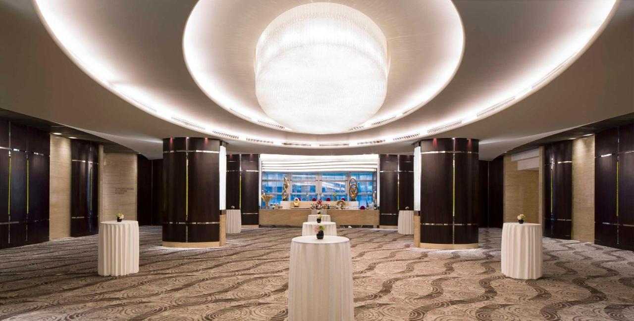 Grand Kempinski Hotel 5*