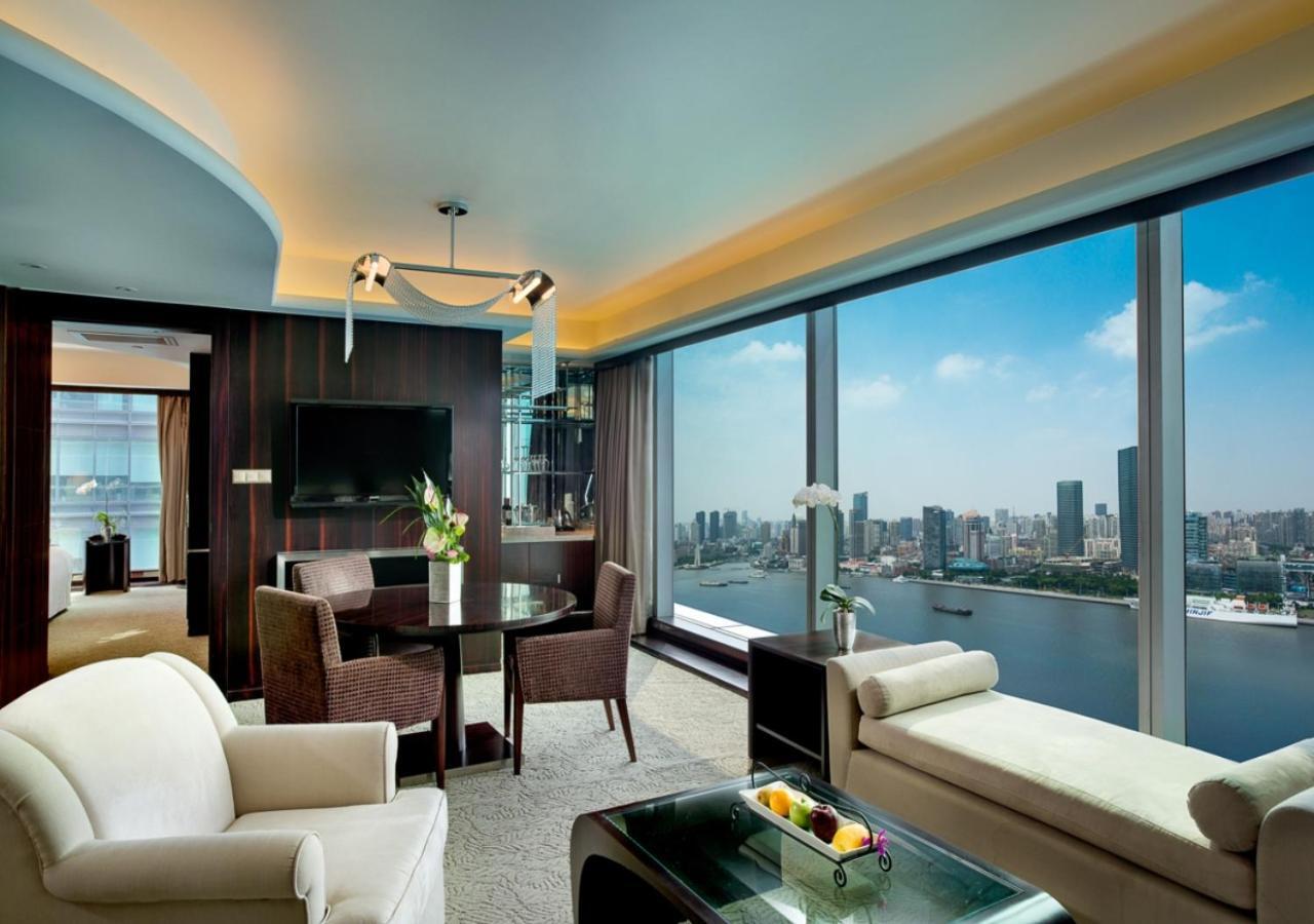 Grand Kempinski Hotel